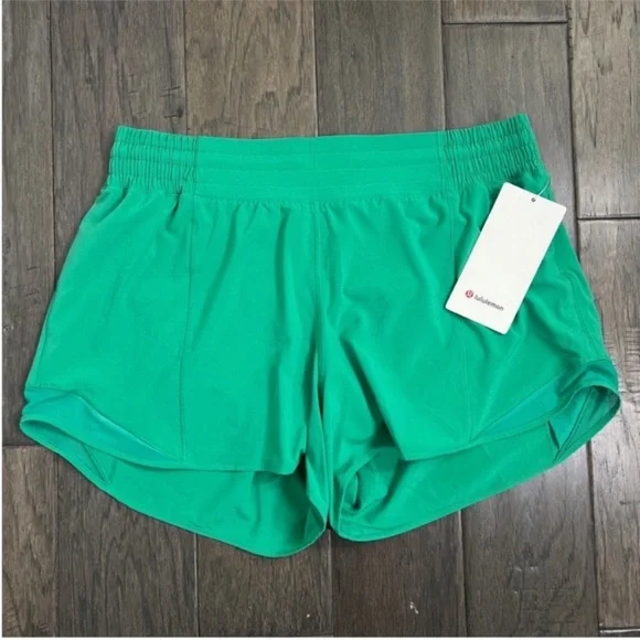 Lululemon NWT Hotty Hot High-Rise Lined Short 4" Kelly Green - Picture 2 of 10